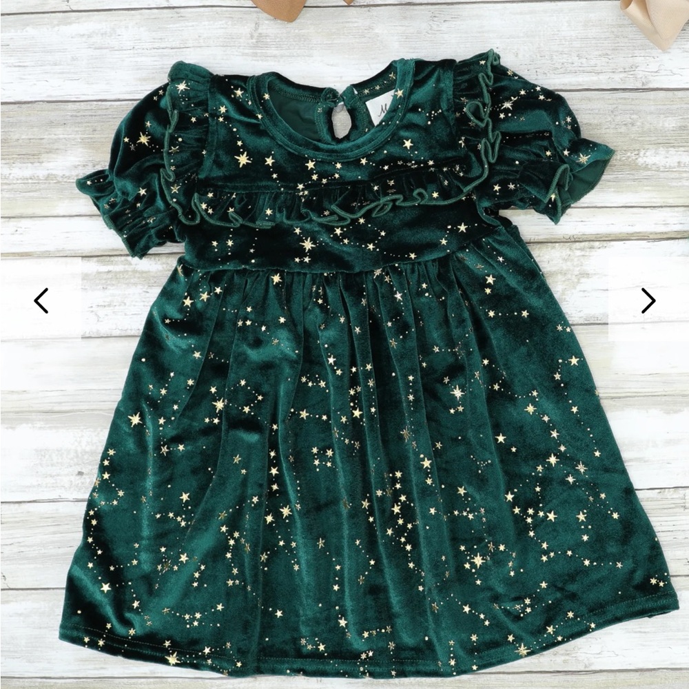NWOT Marie Nicole Clothing Emerald Starry Night Dress
